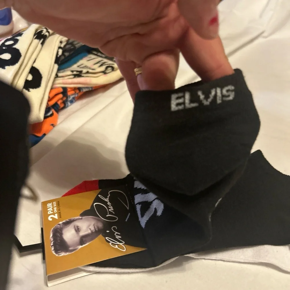 Elvis Presley 2 Pair Ankle Socks Set Black Red‎ Heart White Pop Art US 7-12 NEW